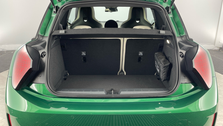 MINI Cooper 135kW E Exclusive [Level 2] 41kWh 3dr Auto Electric Hatchback